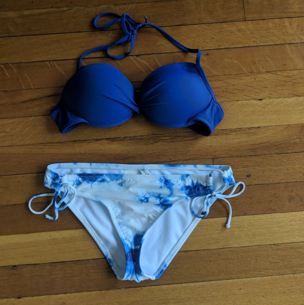 BIKINI - TIE DYE AND BLUE HALTER TOP